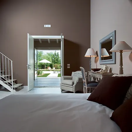 A Casa Di Delia Charming House Bed & Breakfast