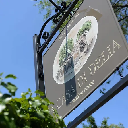 A Casa Di Delia Charming House Bed & Breakfast